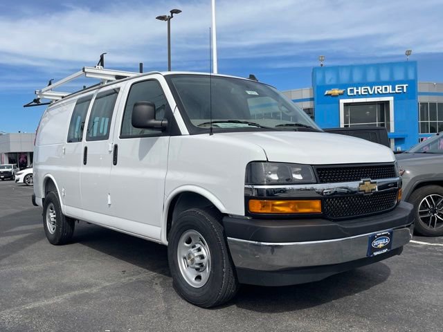 New 2025 Chevrolet Express 2500 Work Van w/ Driver Convenience Package image 1
