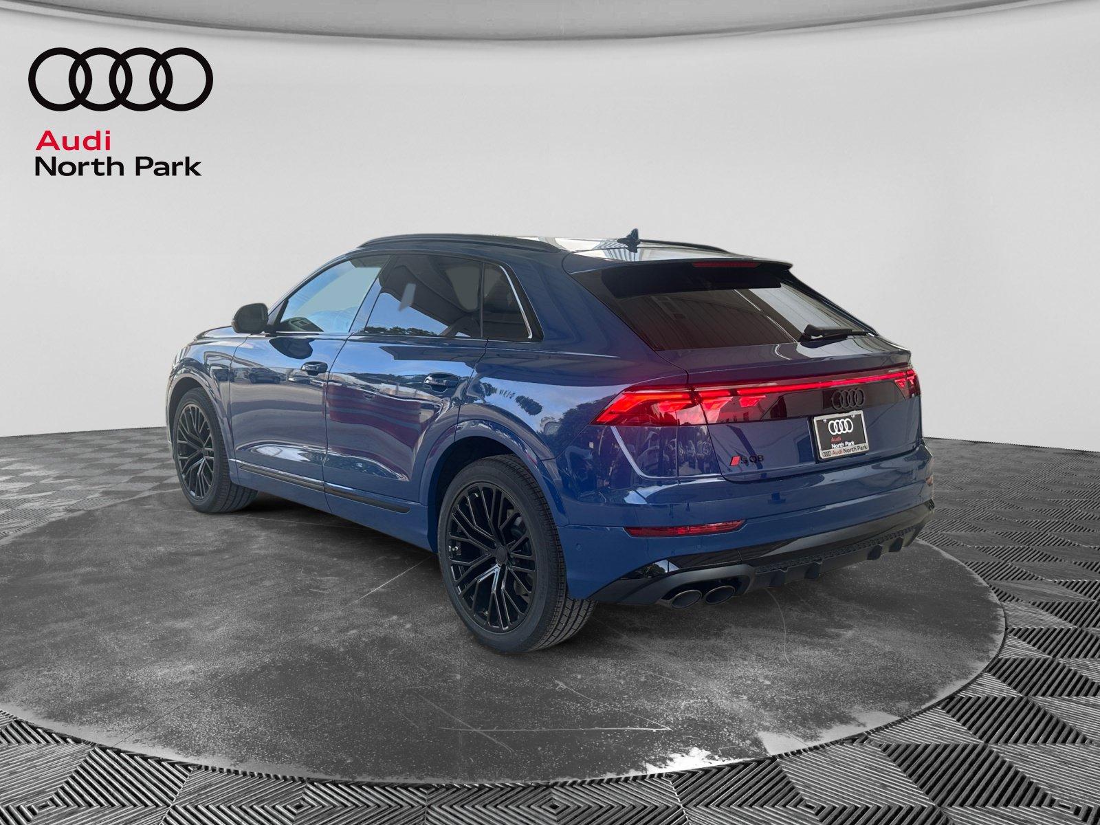New 2026 Audi SQ8 Prestige AWD/4WD image 3