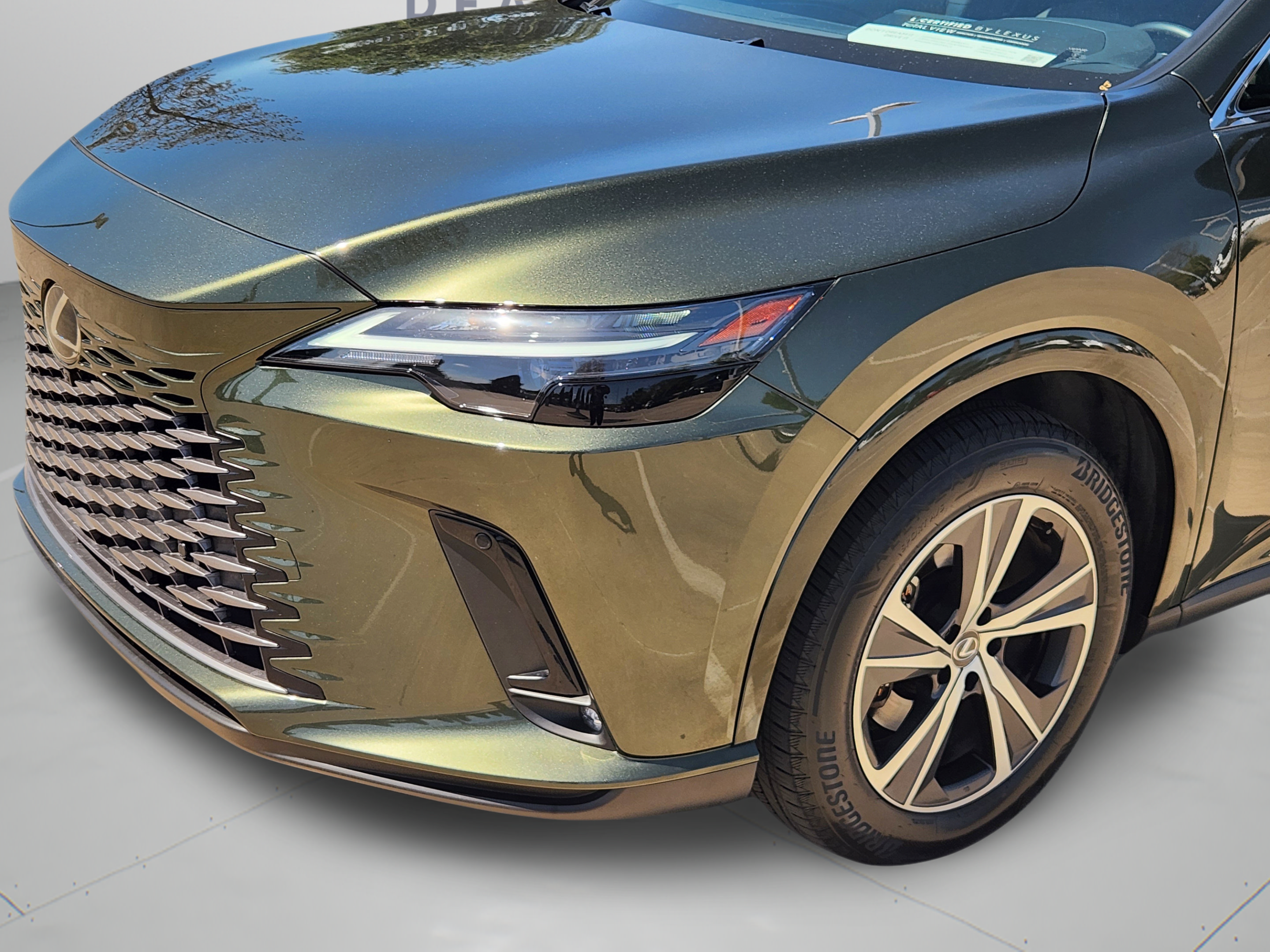 Used 2025 Lexus RX 350 Premium w/ Accessory Package (Z1) FWD image 31