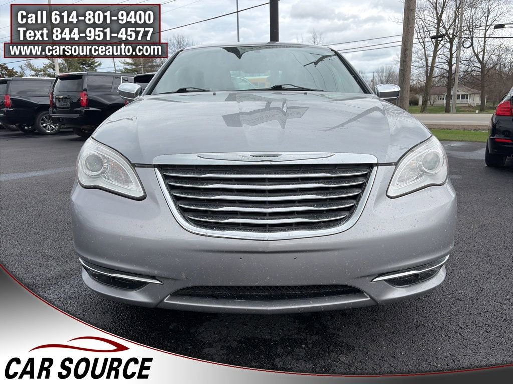 Used 2013 Chrysler 200 Limited image 2
