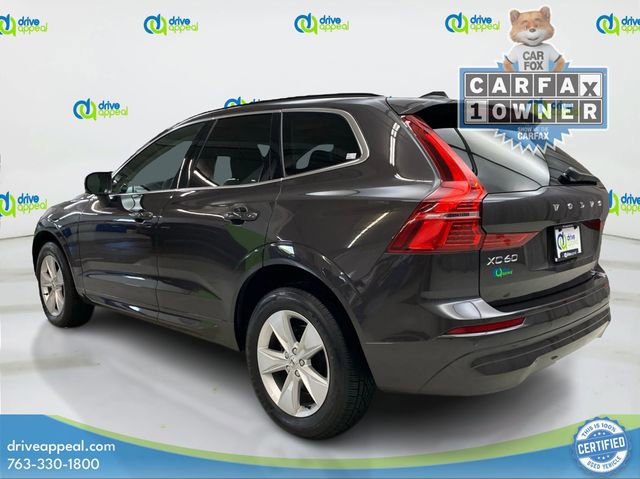 Used 2022 Volvo XC60 B5 Momentum image 8