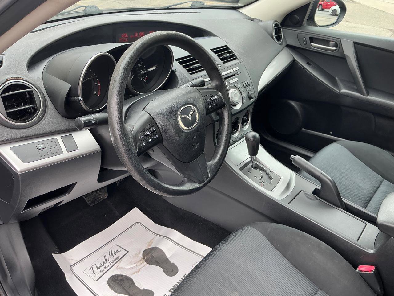 Used 2010 MAZDA MAZDA3 i Touring FWD image 12