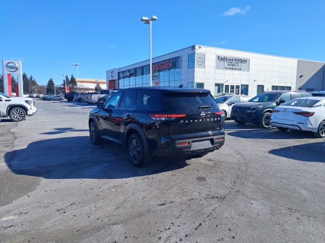 Certified 2024 Nissan Pathfinder S image 8
