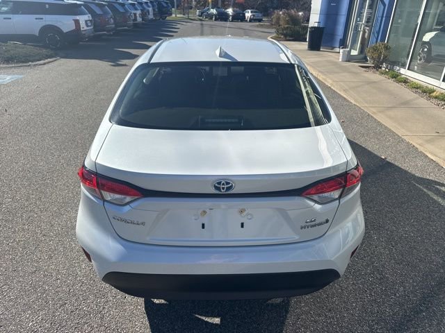 Used 2023 Toyota Corolla LE image 9
