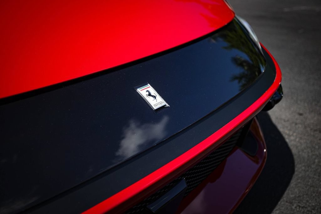 Certified 2025 Ferrari 12Cilindri RWD image 11
