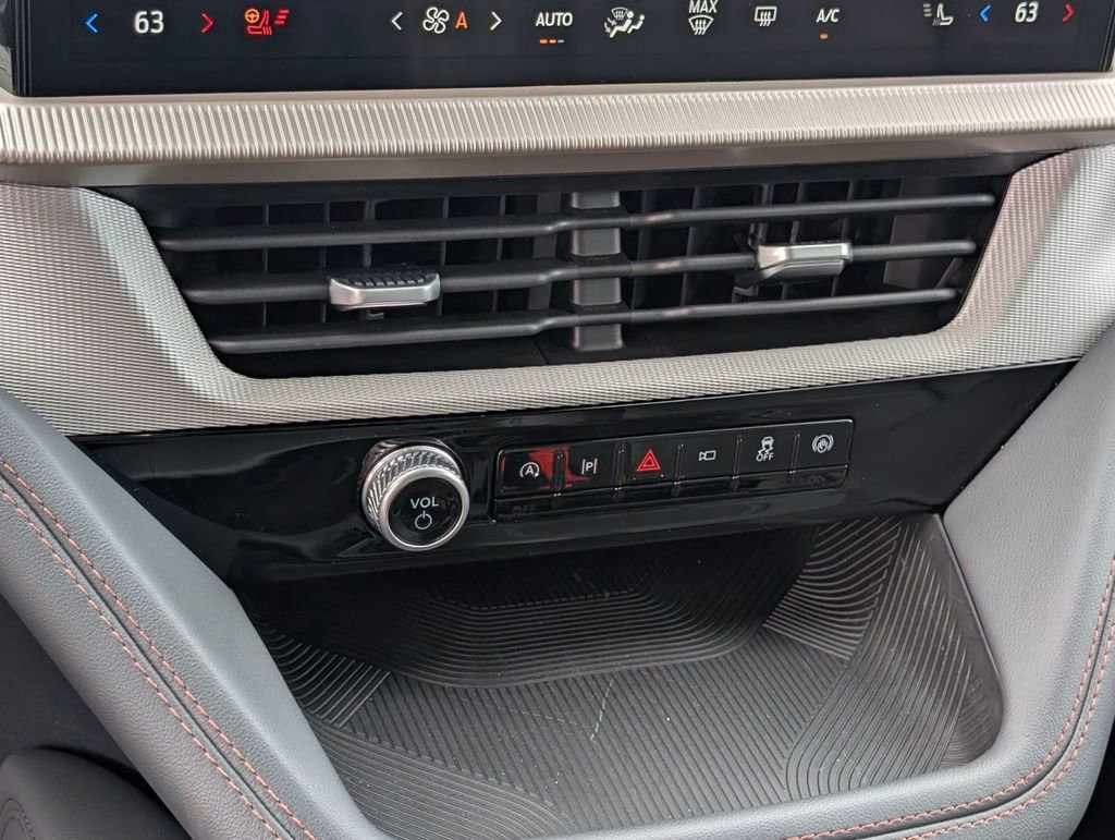 New 2025 Ford Explorer Active w/ Active Comfort Package image 38