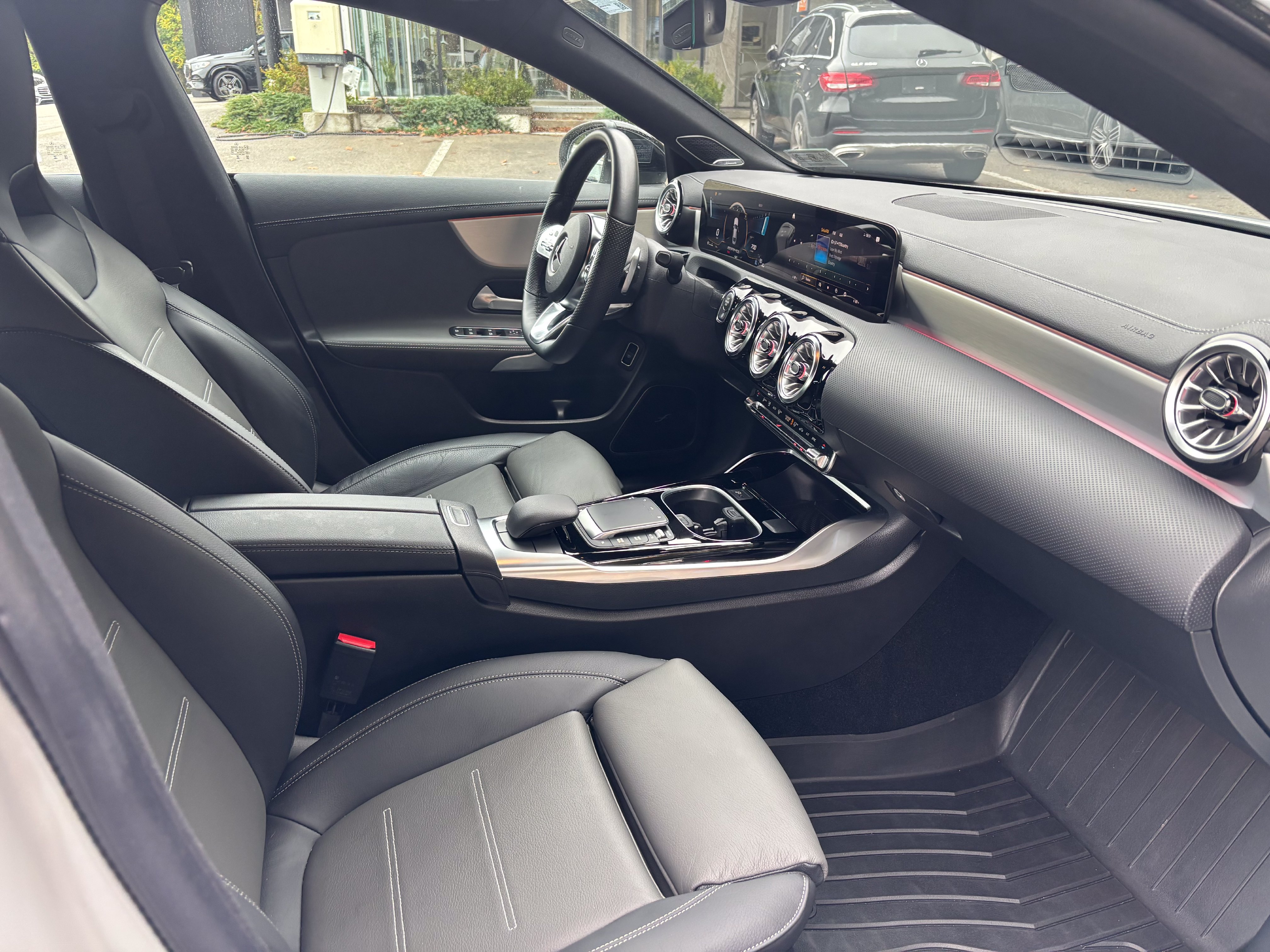 Certified 2023 Mercedes-Benz CLA 35 AMG 4MATIC image 16