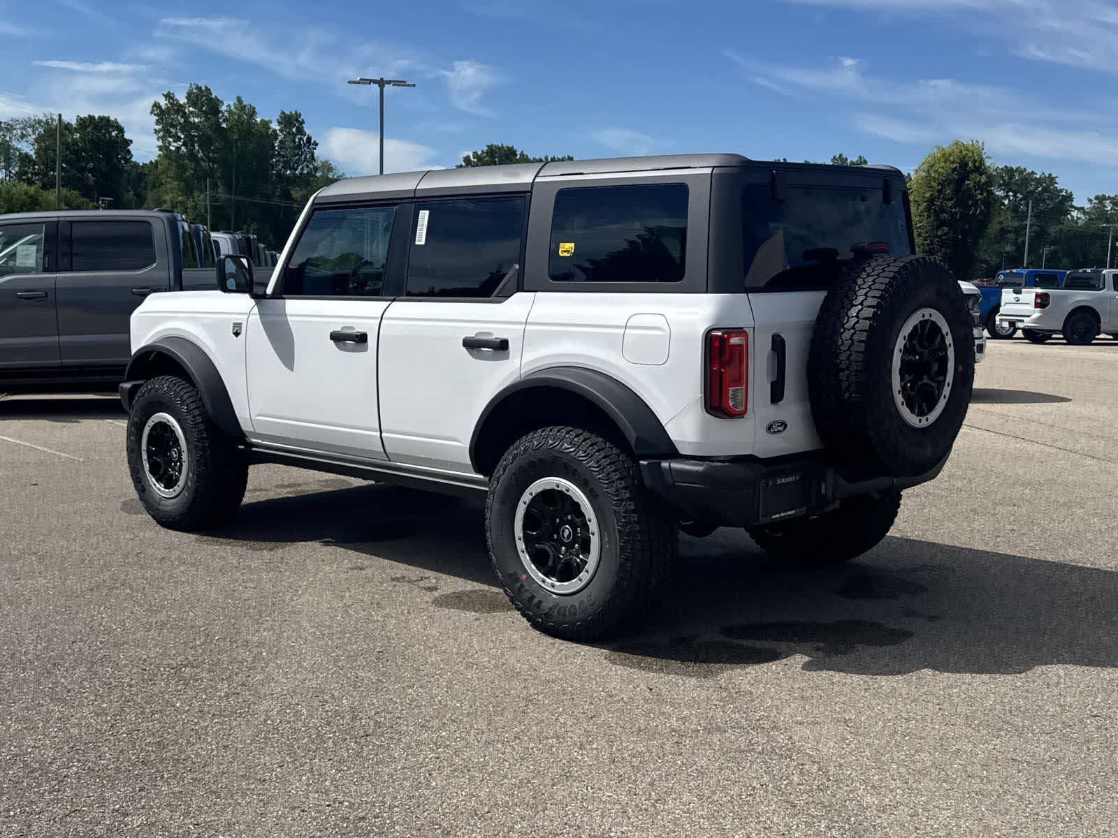 New 2026 Ford Bronco Big Bend w/ Black Diamond Package AWD/4WD image 6