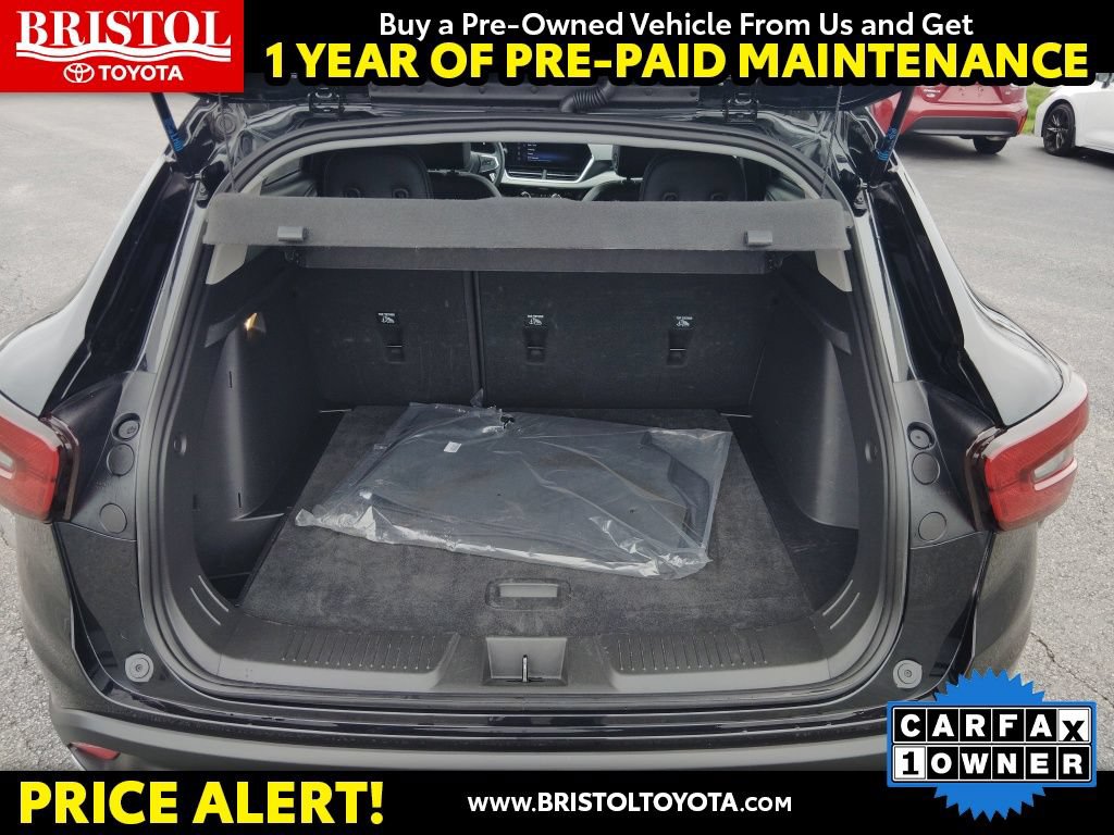 Used 2025 Chevrolet Trax LT w/ LT Convenience Package FWD image 30