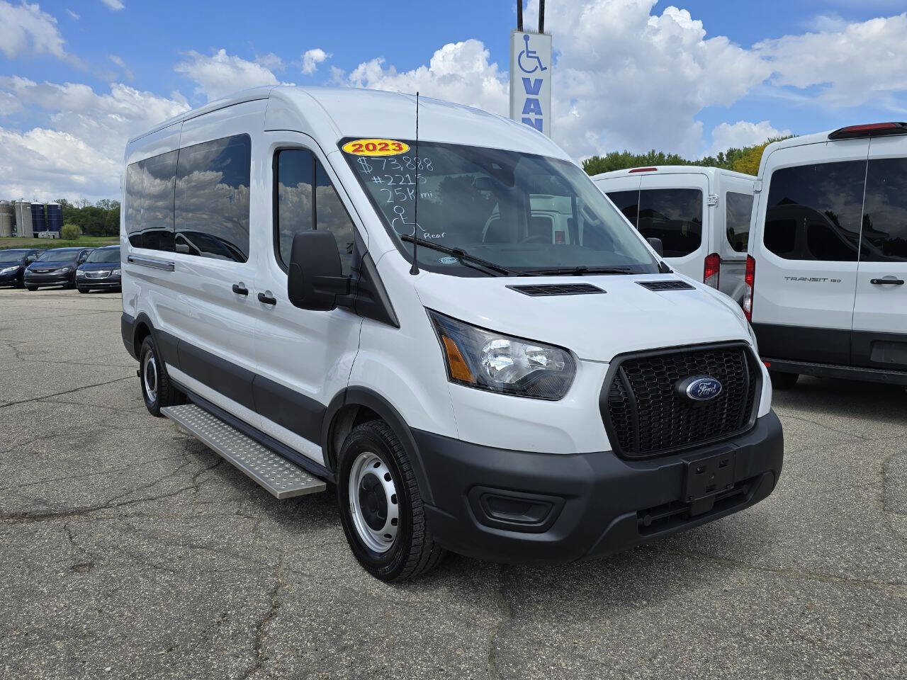 Used 2023 Ford Transit 350 XL image 11