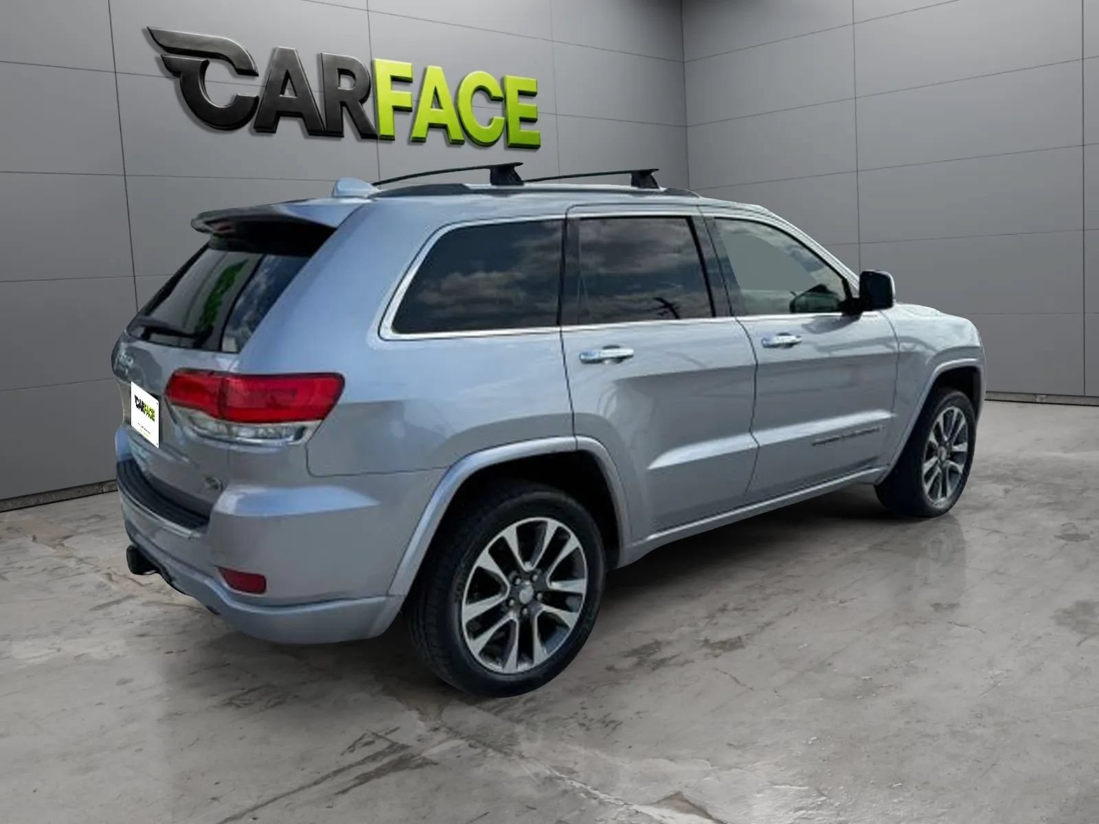 Used 2018 Jeep Grand Cherokee Overland AWD/4WD image 9