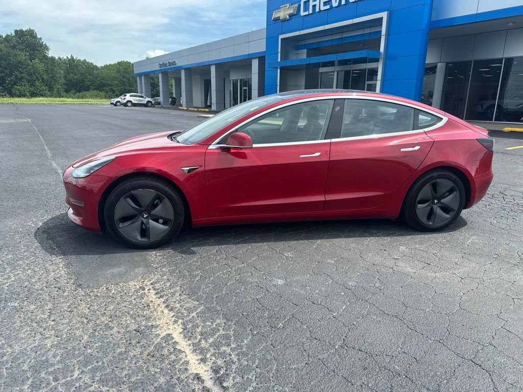 Used 2018 Tesla Model 3 Long Range RWD image 3