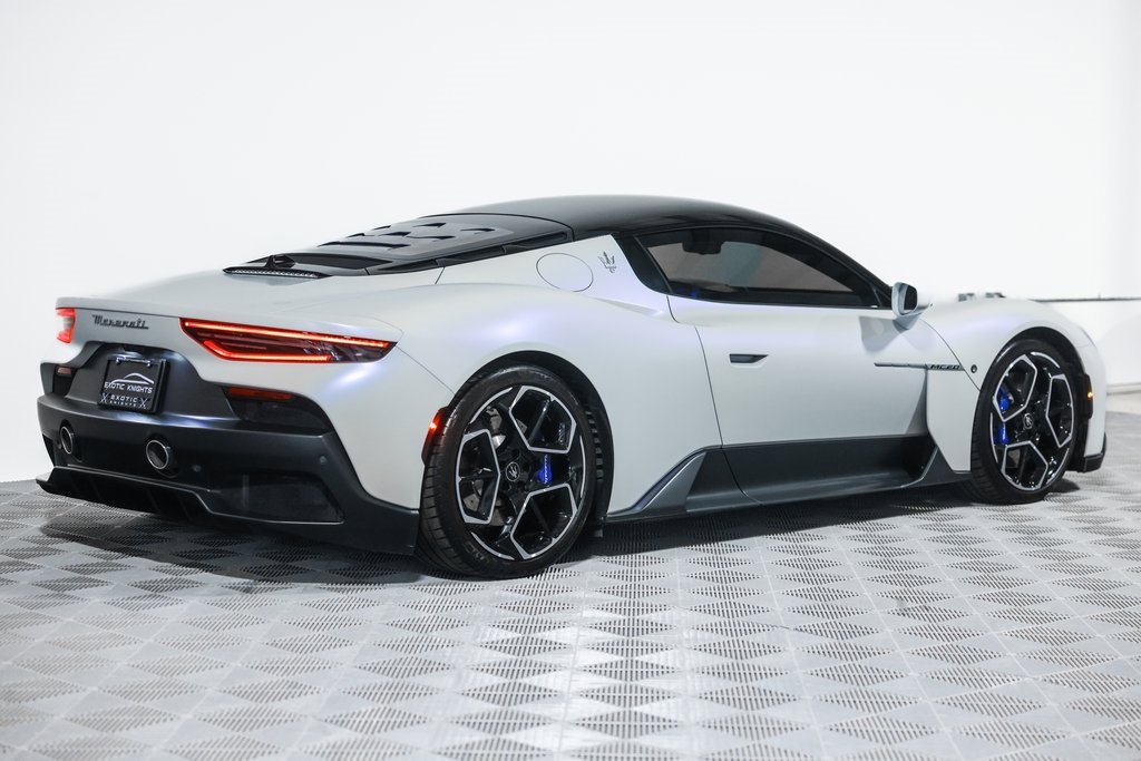 Used 2022 Maserati MC20 Coupe image 6