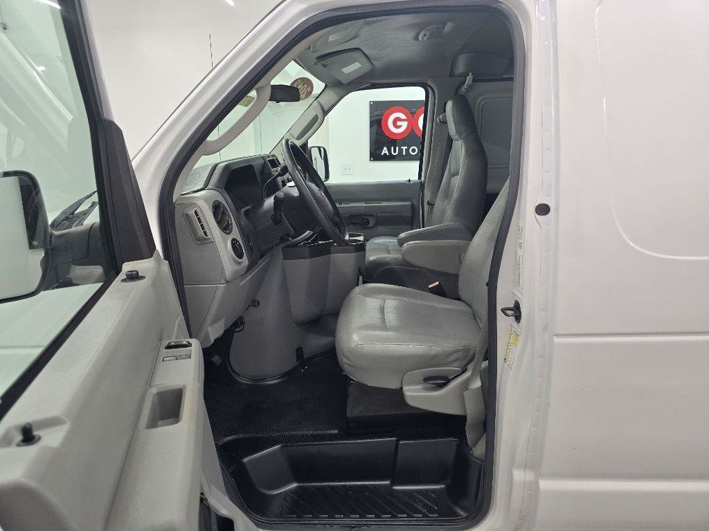 Used 2012 Ford E-150 and Econoline 150 w/ Crew Van Pkg RWD image 9