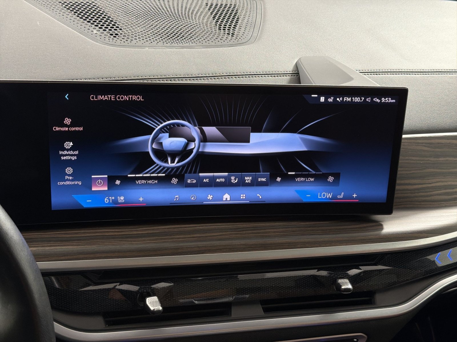 Used 2024 BMW X5 xDrive40i w/ Premium Package AWD/4WD image 21