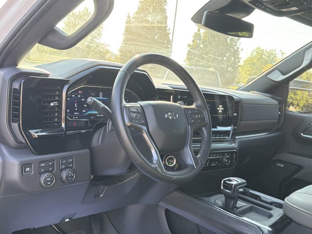 Used 2024 Chevrolet Silverado 1500 ZR2 AWD/4WD image 10