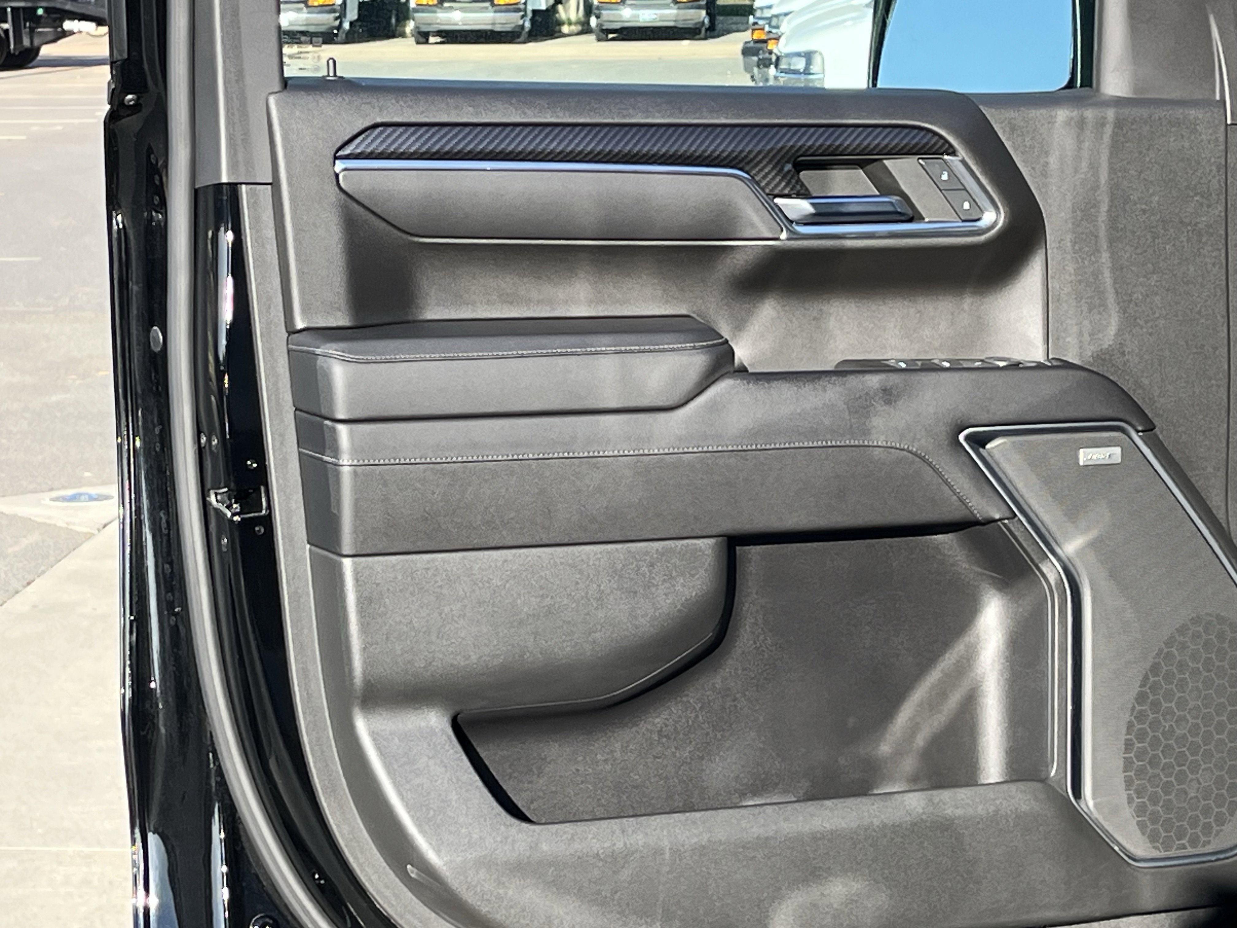 Used 2023 GMC Sierra 1500 Elevation w/ Preferred Package image 13