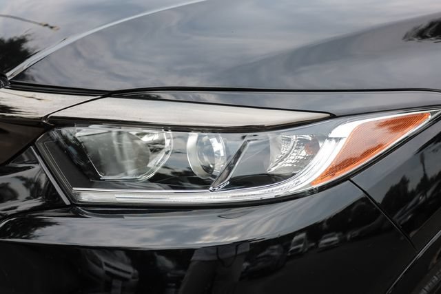 Used 2021 Honda HR-V Sport image 18