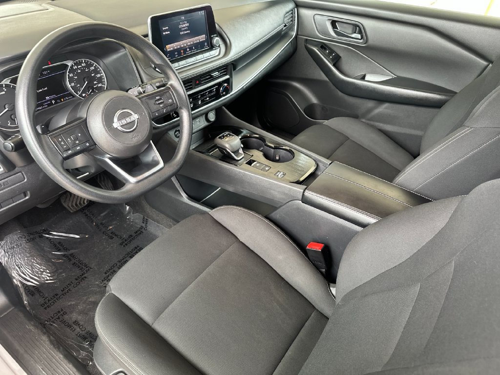 Used 2024 Nissan Rogue S FWD image 9