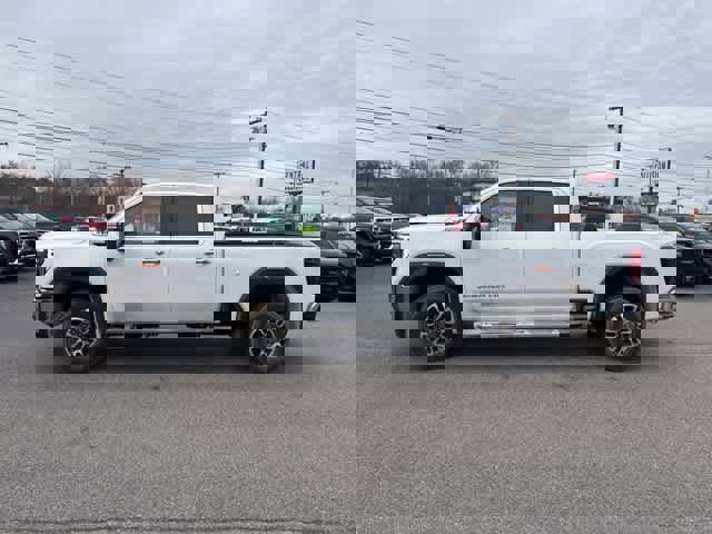 New 2026 GMC Sierra 2500 SLT w/ SLT Premium Package image 4