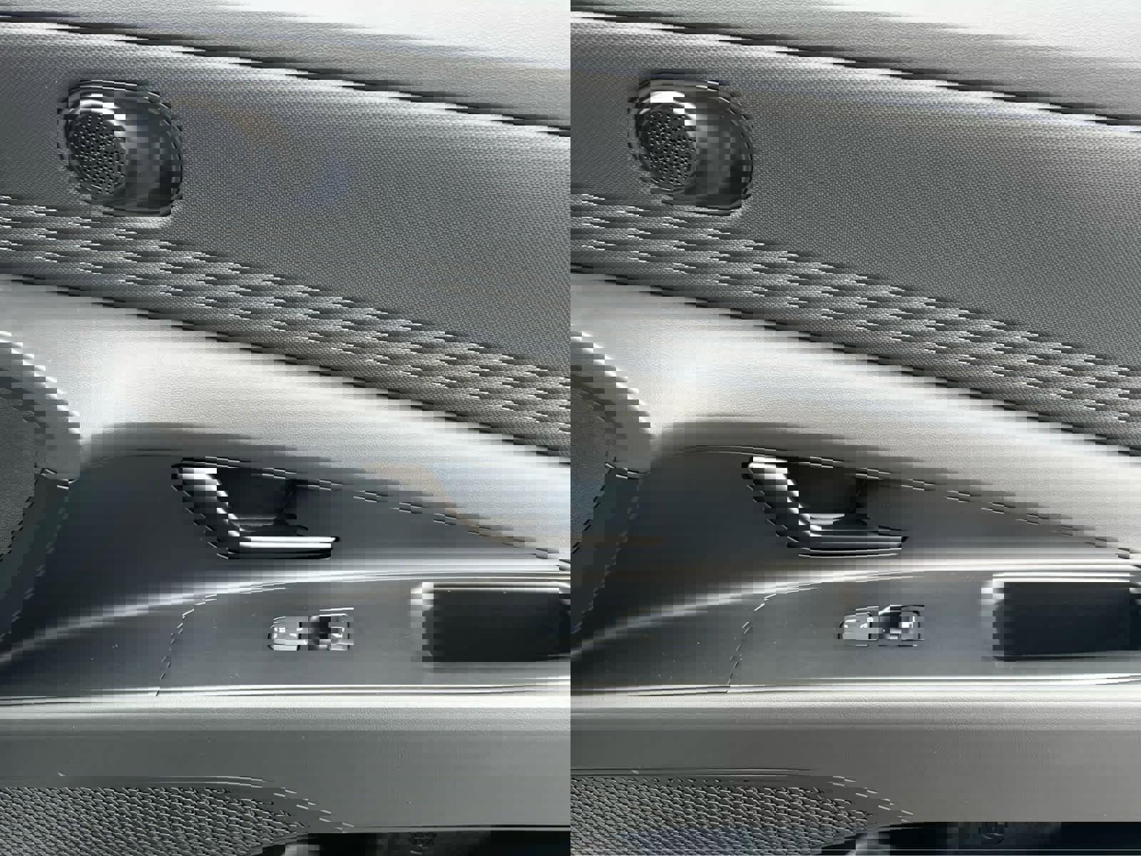 Certified 2026 Hyundai Elantra SEL Sport Premium w/ Cargo Package image 17