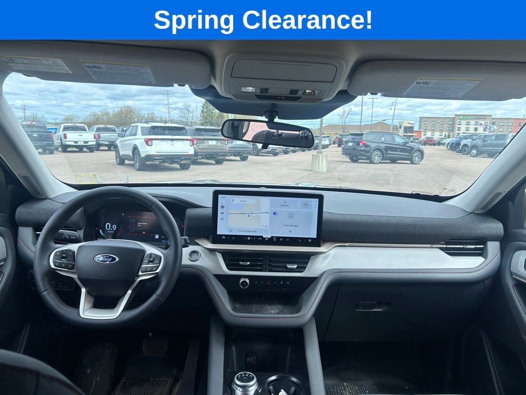 Used 2026 Ford Explorer Active AWD/4WD image 28