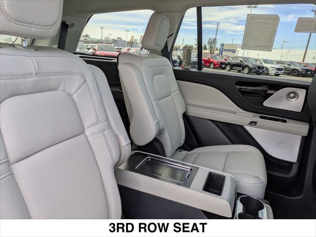 New 2026 Lincoln Aviator Reserve w/ Luxury Package RWD image 13