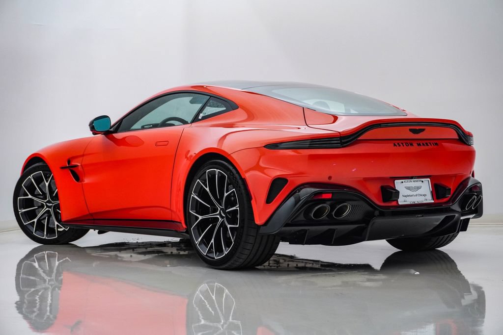 Used 2026 Aston Martin V8 Vantage Coupe RWD image 8