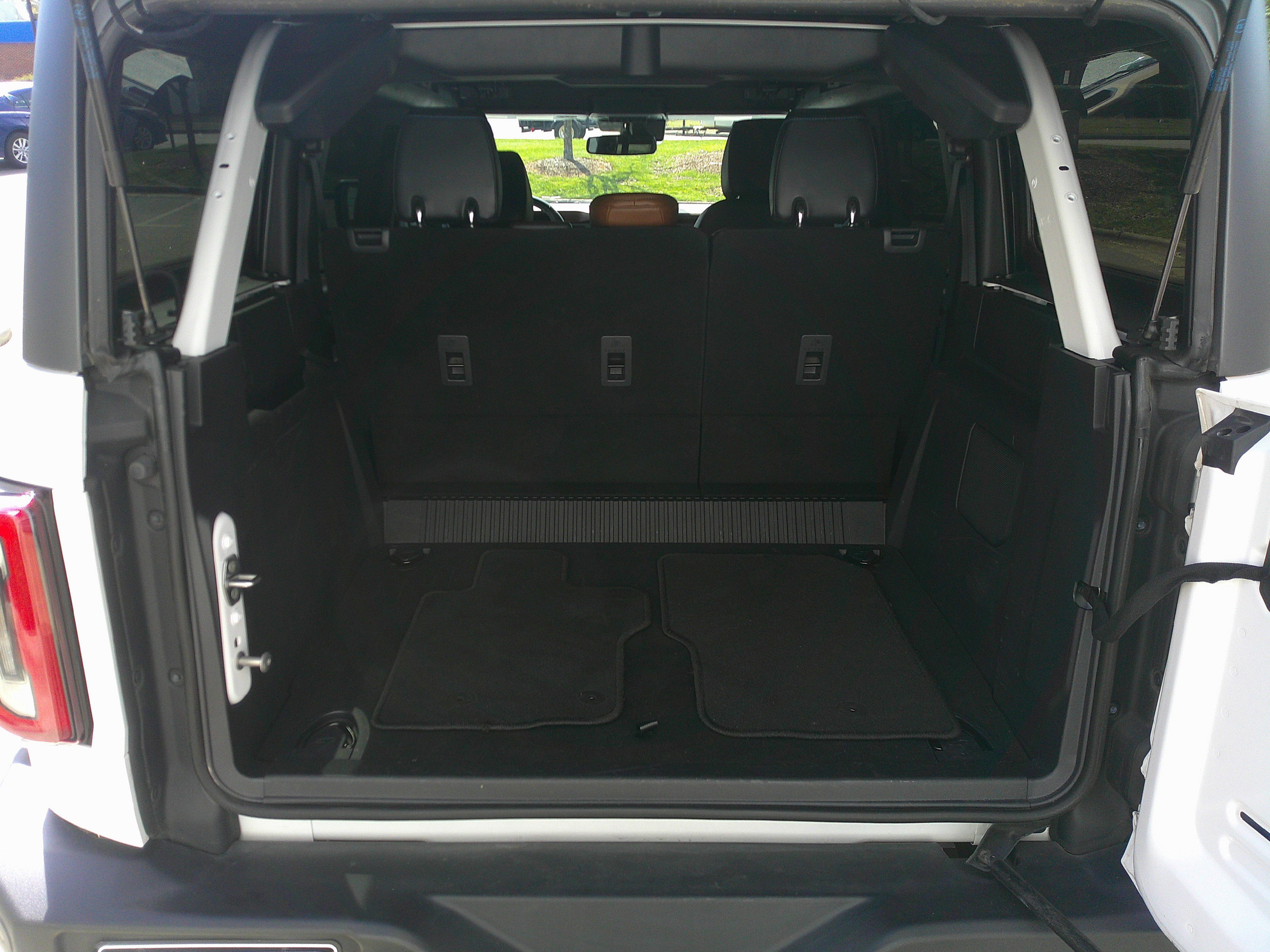 Used 2023 Ford Bronco Outer Banks image 33