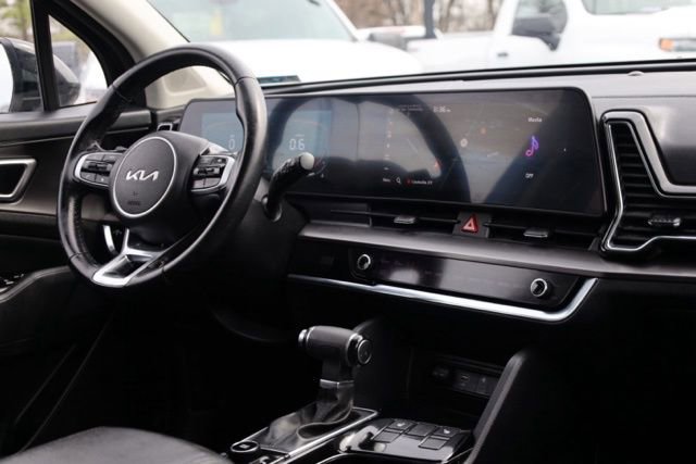 Certified 2024 Kia Sportage EX image 39