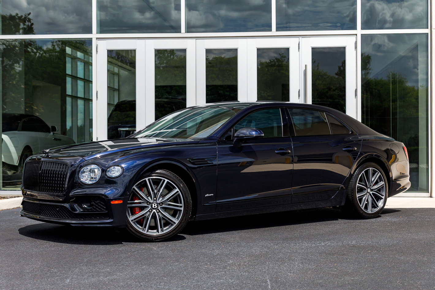 Used 2023 Bentley Flying Spur Azure AWD/4WD image 1