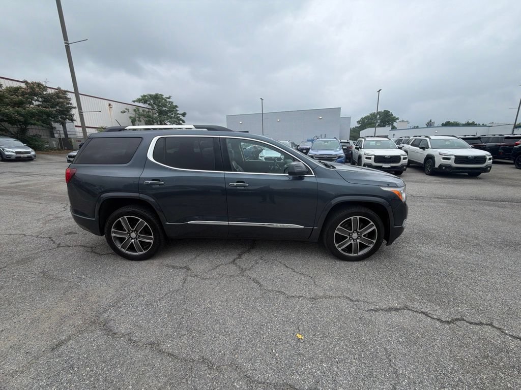 Used 2019 GMC Acadia Denali w/ Technology Package AWD/4WD image 3