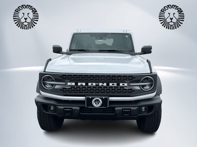 New 2025 Ford Bronco Badlands image 2