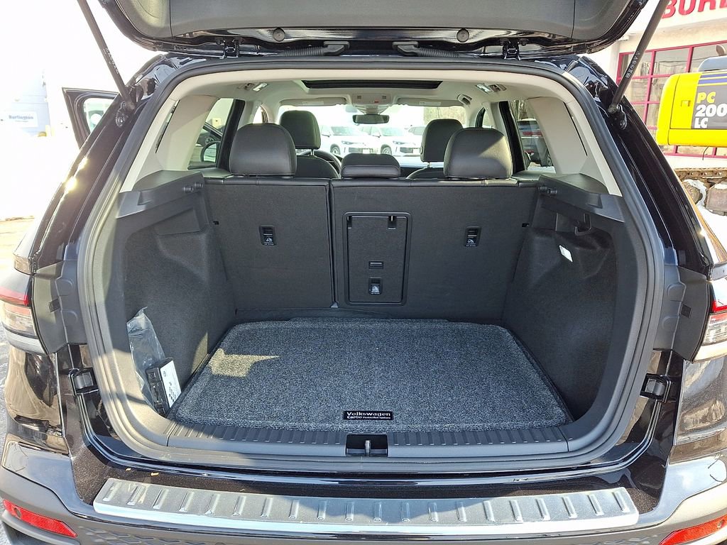 Certified 2025 Volkswagen Taos SE AWD/4WD image 31