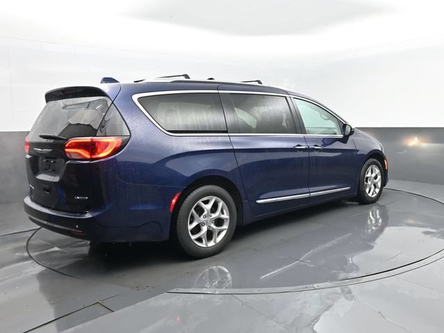 Used 2019 Chrysler Pacifica Limited FWD image 27