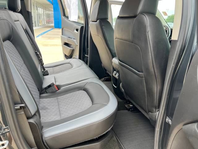 Used 2018 Chevrolet Colorado Z71 AWD/4WD image 19
