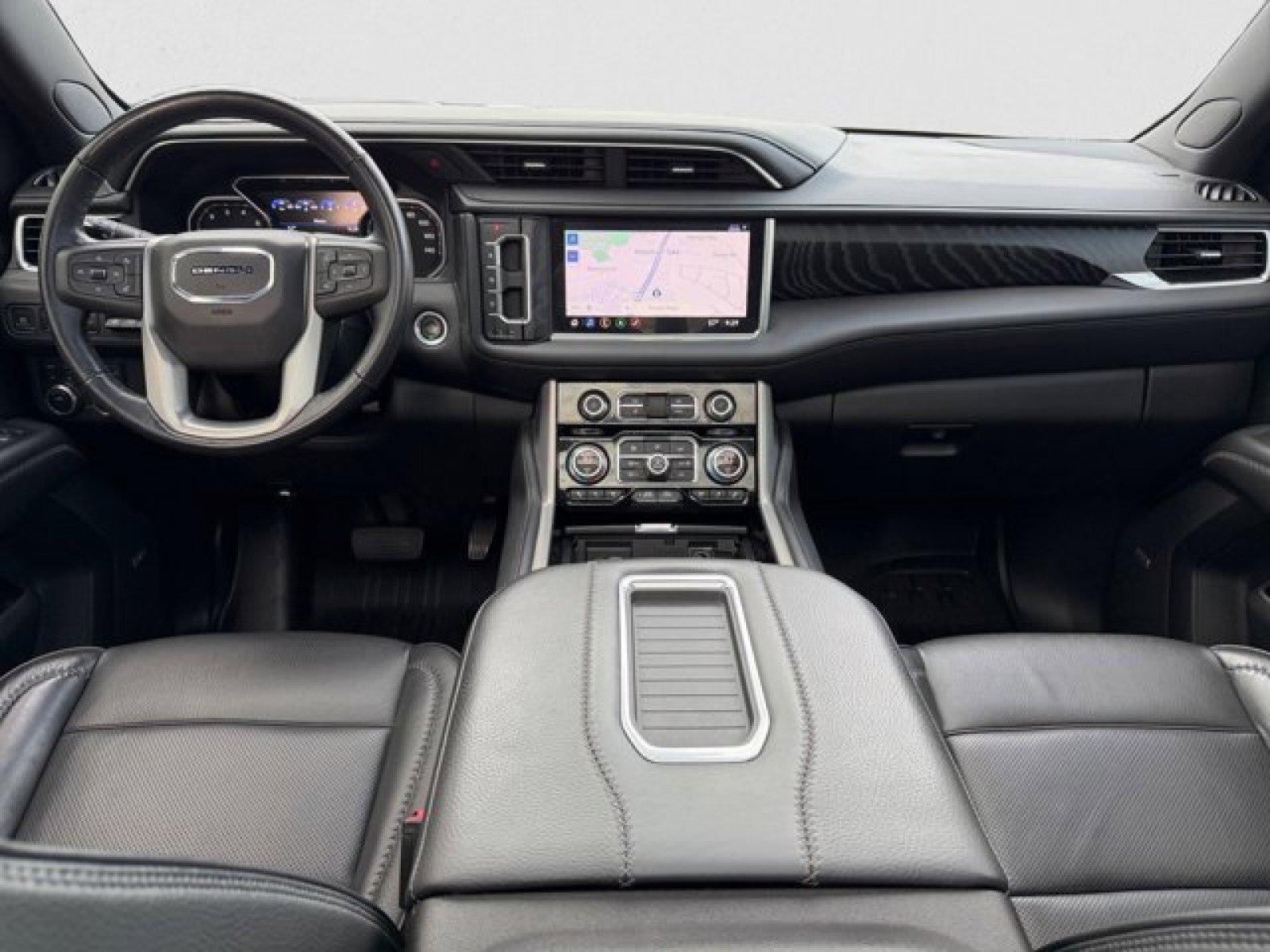 Used 2021 GMC Yukon Denali w/ LPO, Illumination Package AWD/4WD image 13