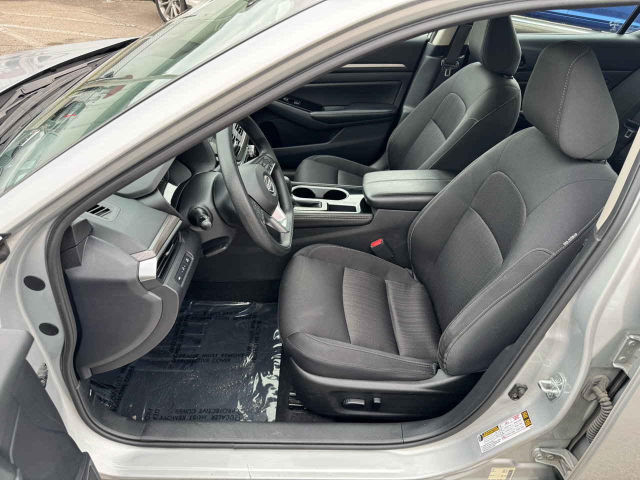 Used 2023 Nissan Altima 2.5 SV image 13