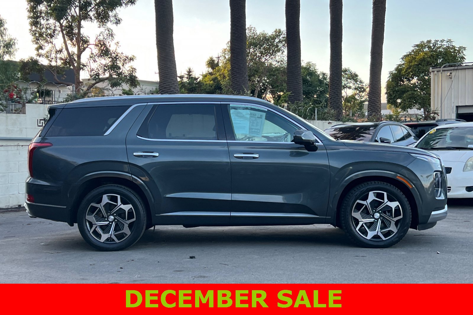 Used 2021 Hyundai Palisade Calligraphy w/ Cargo Package image 3