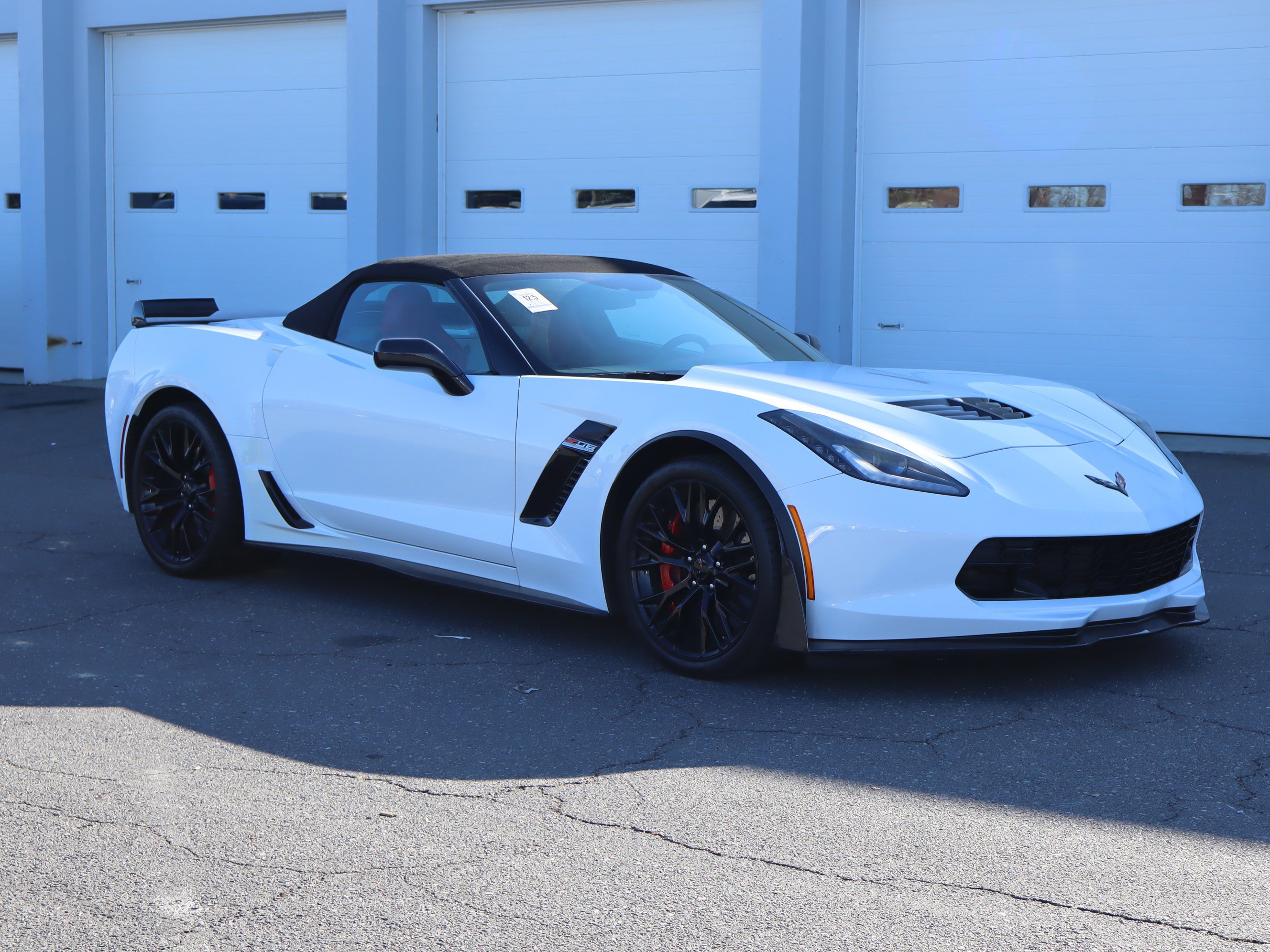 Used 2016 Chevrolet Corvette Z06 w/ 3LZ Preferred Equipment Group video 2