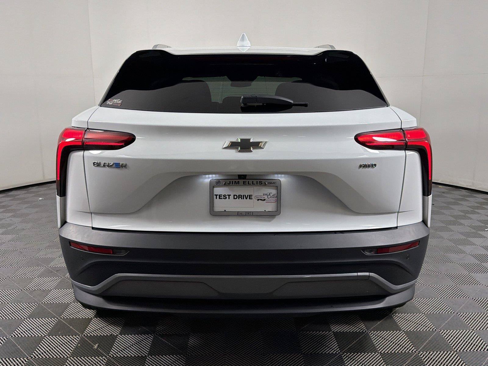 Used 2024 Chevrolet Blazer EV LT AWD/4WD image 5