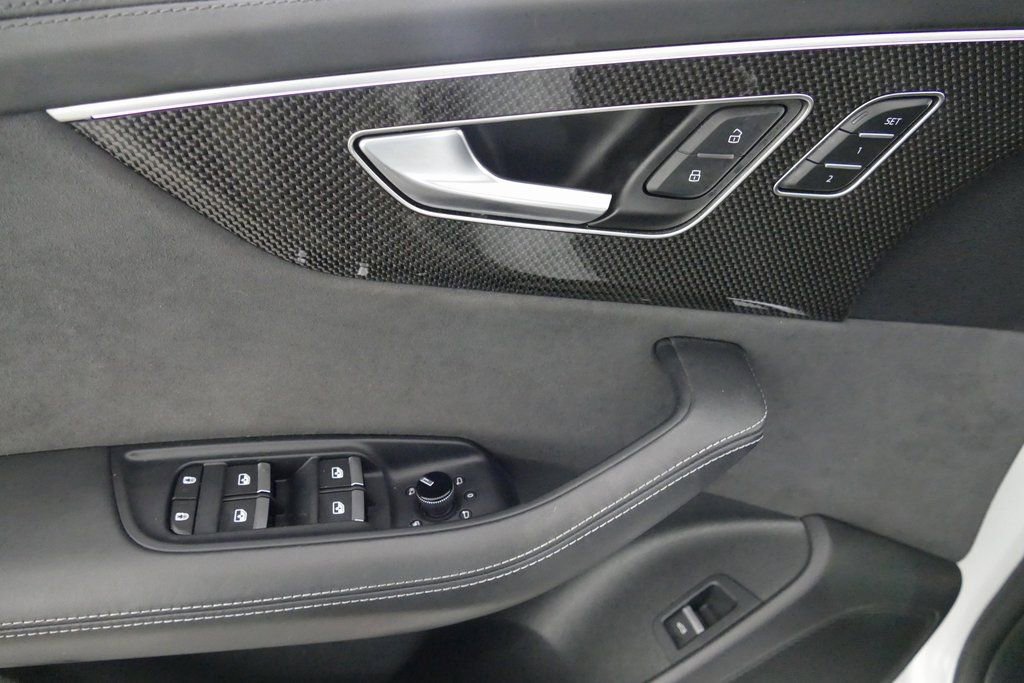 Used 2023 Audi SQ8 Prestige image 12