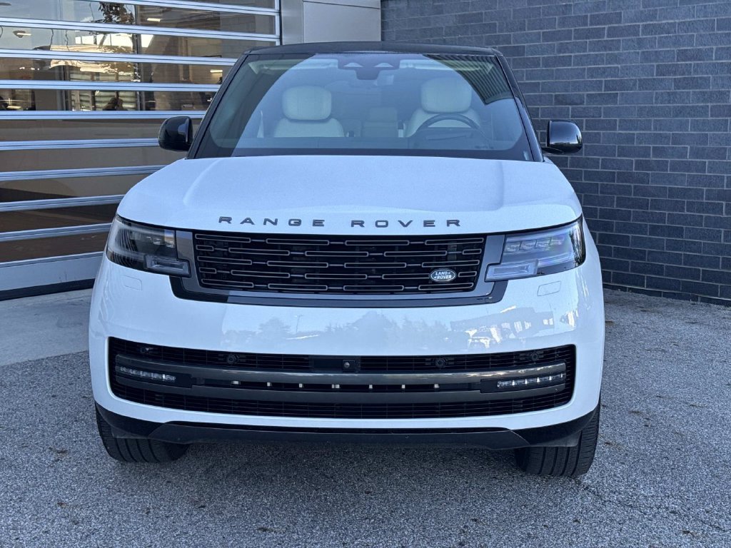 Certified 2024 Land Rover Range Rover Autobiography AWD/4WD image 2