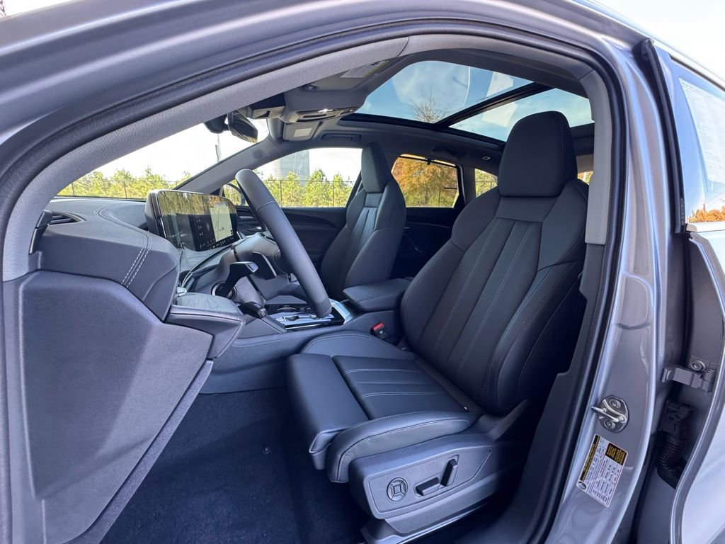 New 2025 Audi Q5 Prestige image 5