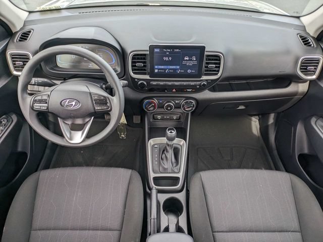 Used 2025 Hyundai Venue SE FWD image 15