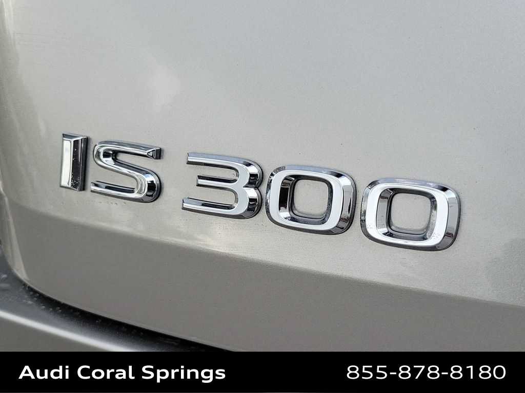 Used 2022 Lexus IS 300 w/ Accessory Package RWD image 15