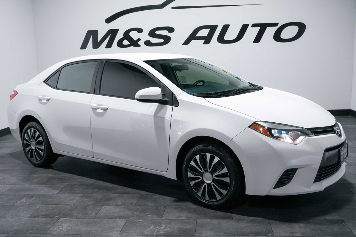 Used 2016 Toyota Corolla LE FWD image 7