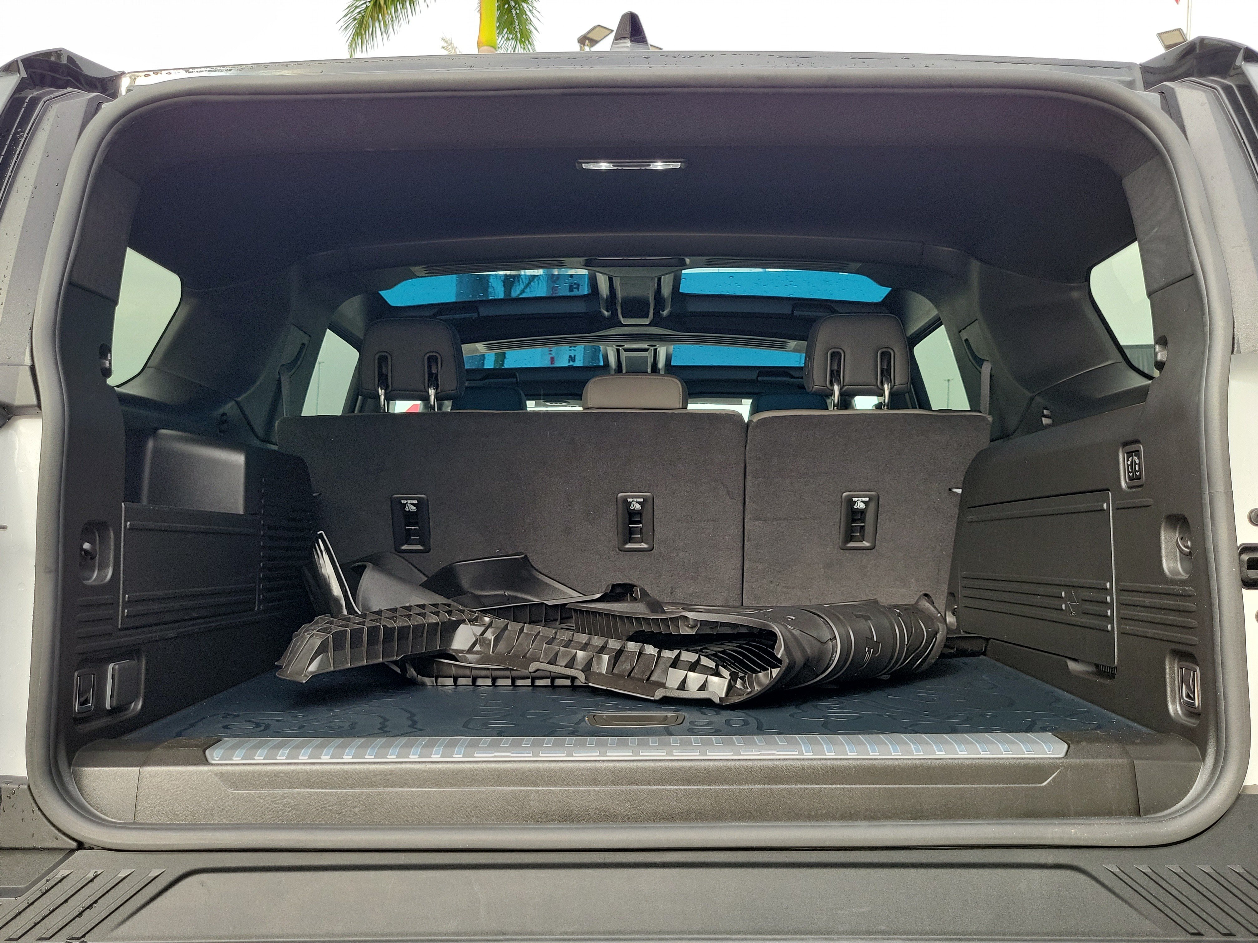 Used 2025 GMC Hummer EV 2X AWD/4WD image 17