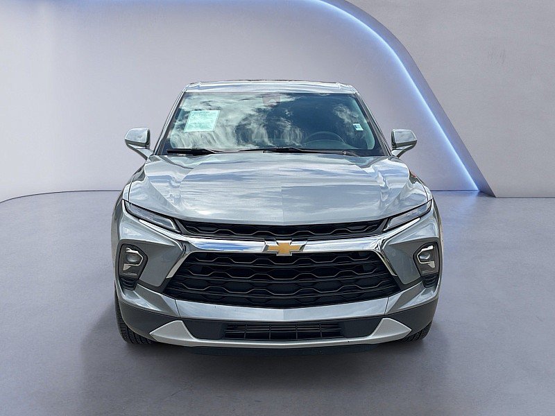 Used 2025 Chevrolet Blazer LT FWD image 8