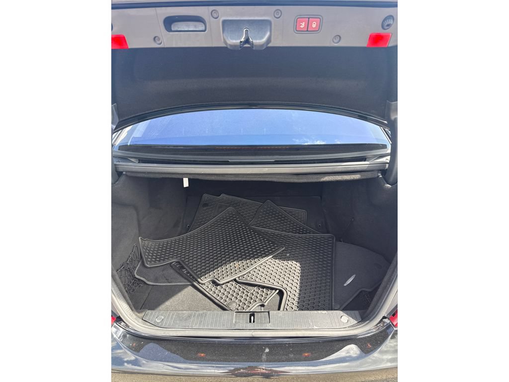 Used 2011 Mercedes-Benz S 550 image 25